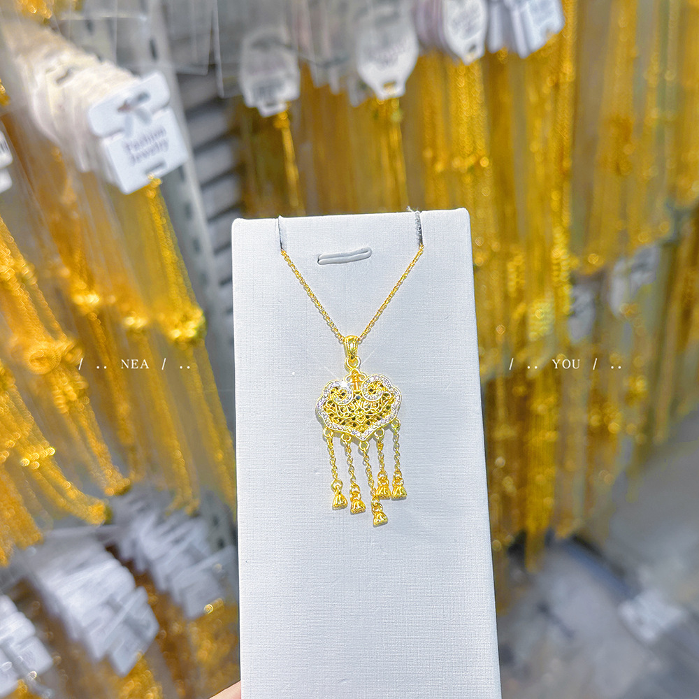 새로운 중국 스타일 국가 패션 복고풍 모든 골드 잠금 스웨터 목걸이 여성의 새로운 올 매치 골드 잠금 펜던트 구리 골드 도금 펜던트