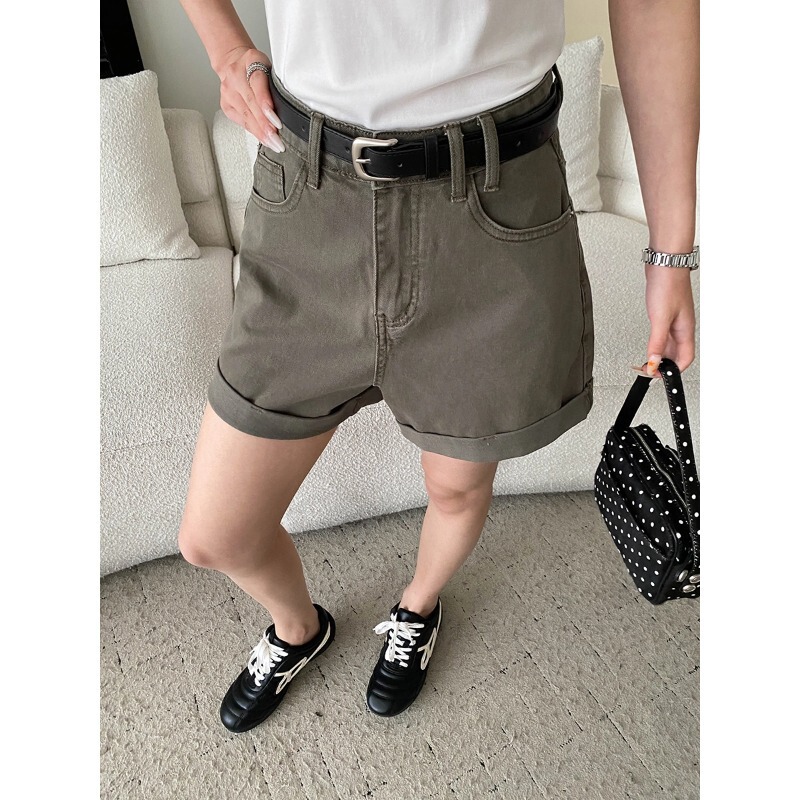 Sinnan Long Leg Proportion Vintage High Waist Slimming Wide Leg A-Line Rolled Hem Denim Shorts with Belt Sn8989 Sinnan Long Leg Proportion Vintage High Waist Slimming Wide Leg A-Line Rolled Hem Denim Shorts with Belt Sn8989