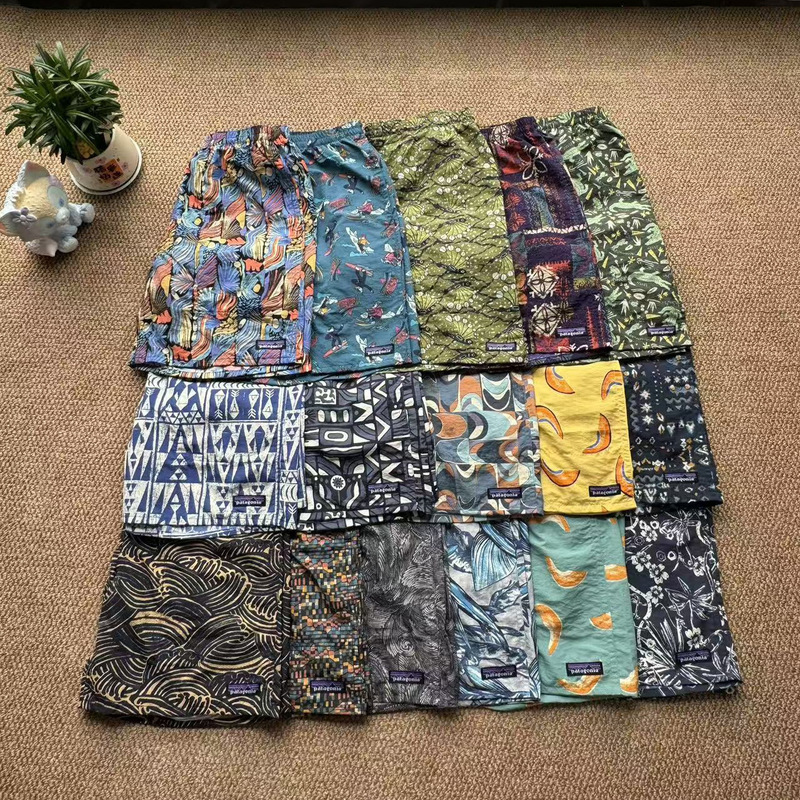Pat Summer Hawaiian Style Elastic Waist Quick-Drying Breathable Outdoor Beach Shorts for Men and Women Pat Summer Hawaiian Style Elastic Waist Quick-Drying Breathable Outdoor Beach Shorts for Men and Women
