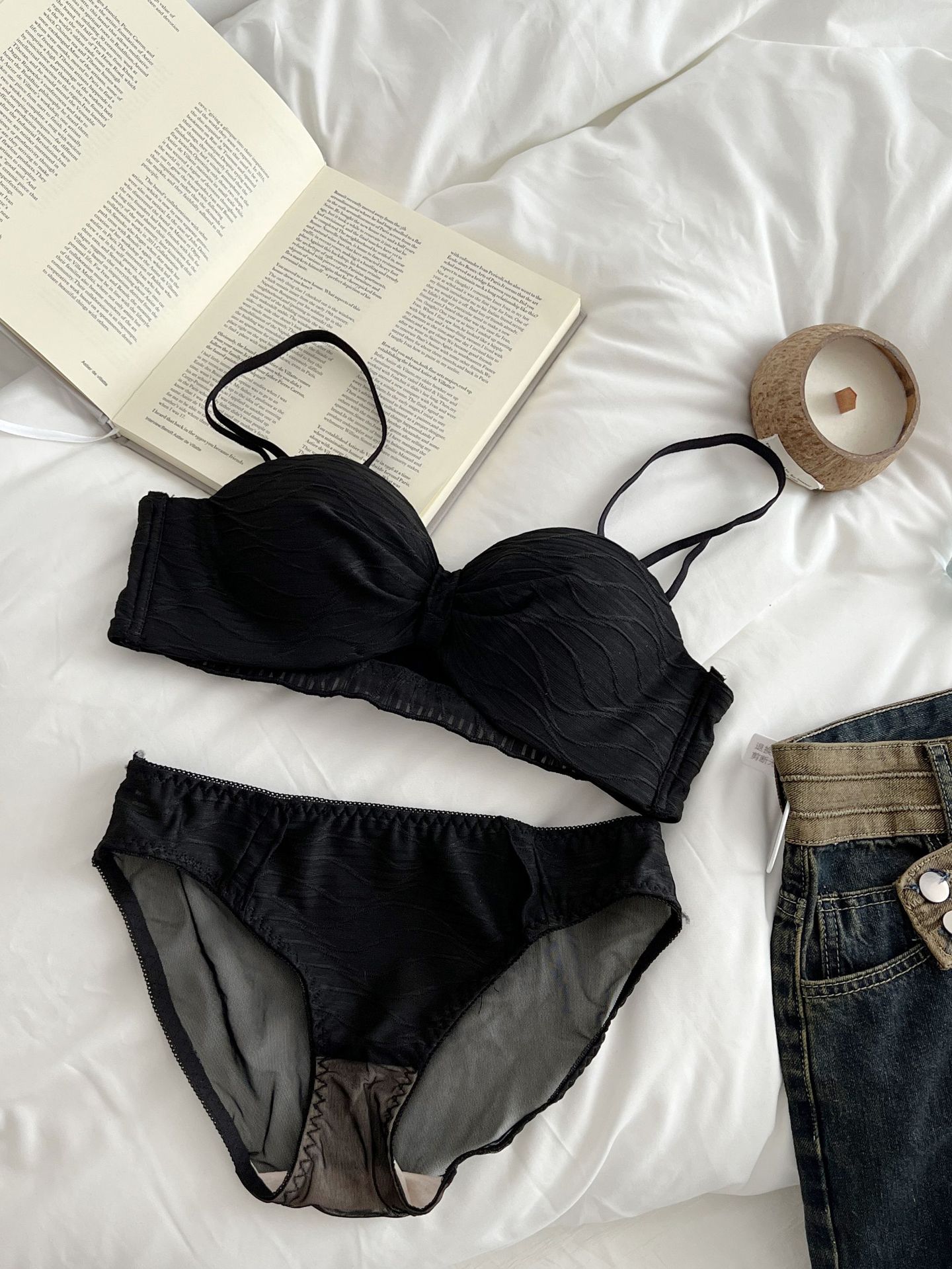 Venta directa de fábrica comercio electrónico transfronterizo sudeste asiático Vietnam Tailandia lencería niña sin tirantes dos vestidos hermosa espalda sujetador