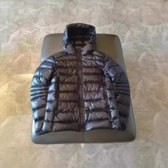Crofton 2227 Men's and Women' s samelight and Thin.