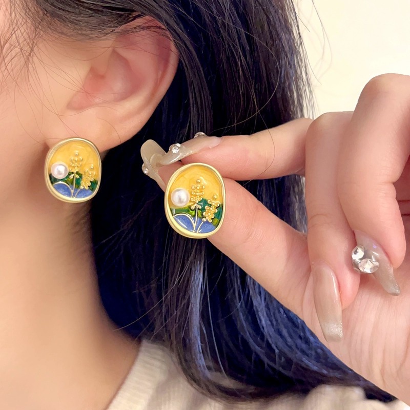 Design elegant fresh summer earrings pearl