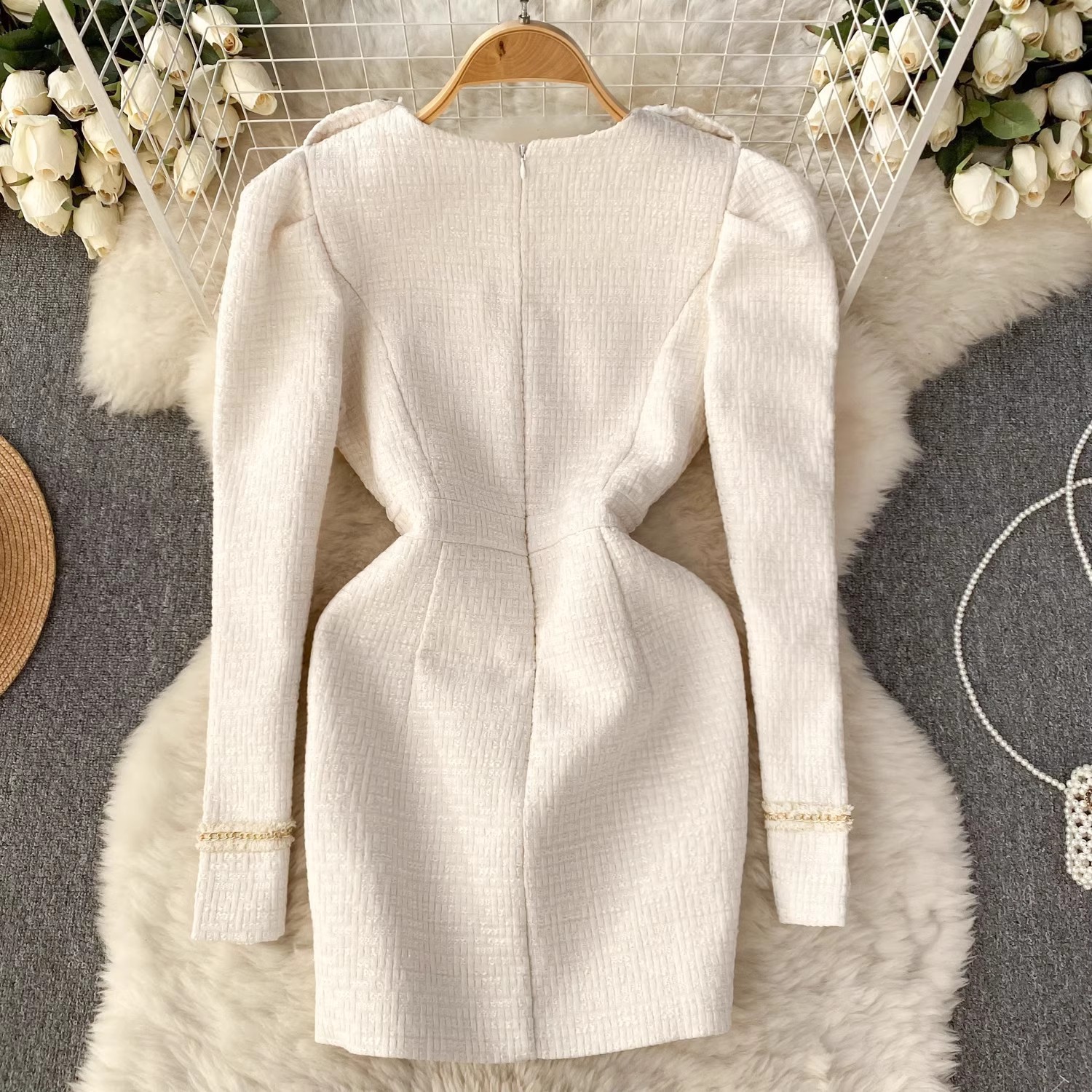Women's Clothing high end dress for women in autumn and winter, celebrity temperament, light luxury, metal buckle, slim fitting puff sleeve dress_senzul.com