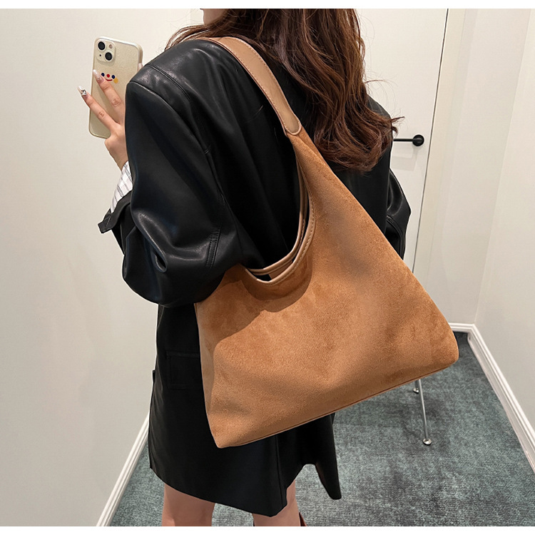 Borsa a tracolla donna retro in velluto effetto camoscio_voghion.com