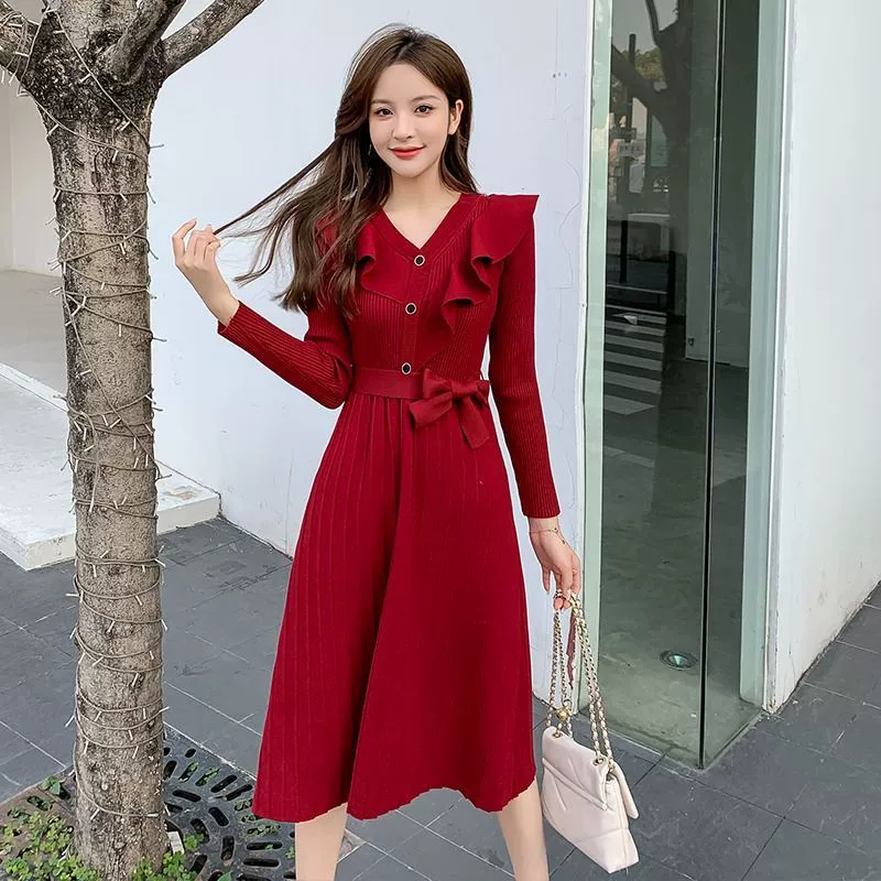 Красное платье больших размеров 100kg модельного года, новинка осени-зимы 2025, вязаное платье-свитер с оборками для Нового года