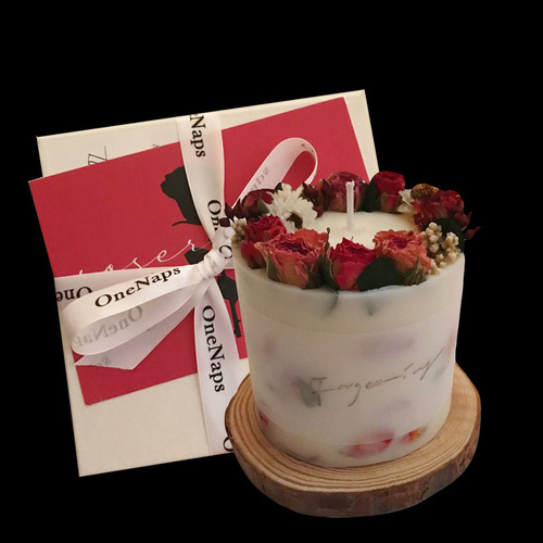 Dried rose flower scented candle birthday gift niche fragrance gift box set good-looking and high-looking wedding souvenir