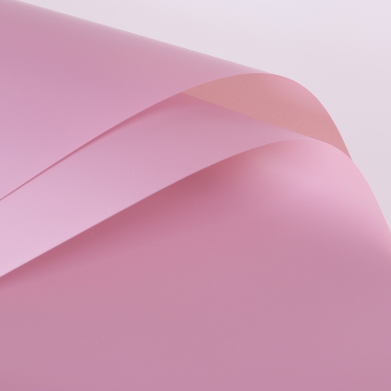Papel de embalaje de flores de alta calidad al por mayor Papel Ouya impermeable de dos colores al por mayor Fabricante de papel de flores de bolsa de regalo hecho a mano creativo