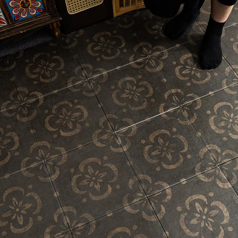 Antique Matte Black Patterned Tiles for Guesthouses, Balconies, Courtyards, Hotels, Bathrooms, Cafes, Non-Slip Floor Tiles Antique Matte Black Patterned Tiles for Guesthouses, Balconies, Courtyards, Hotels, Bathrooms, Cafes, Non-Slip Floor Tiles