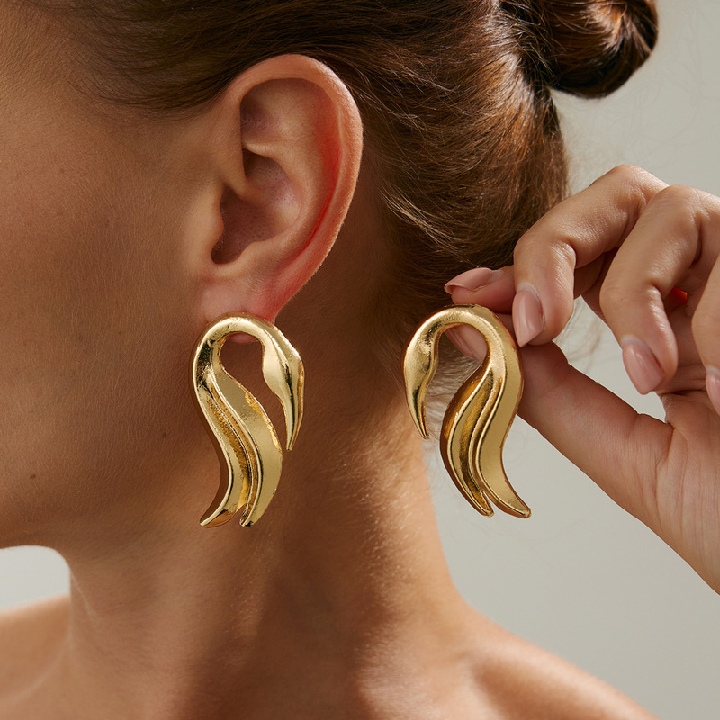 欧美跨境earrings褶皱金属皱立体花朵珊瑚耳钉夸张光面天鹅耳环女|undefined