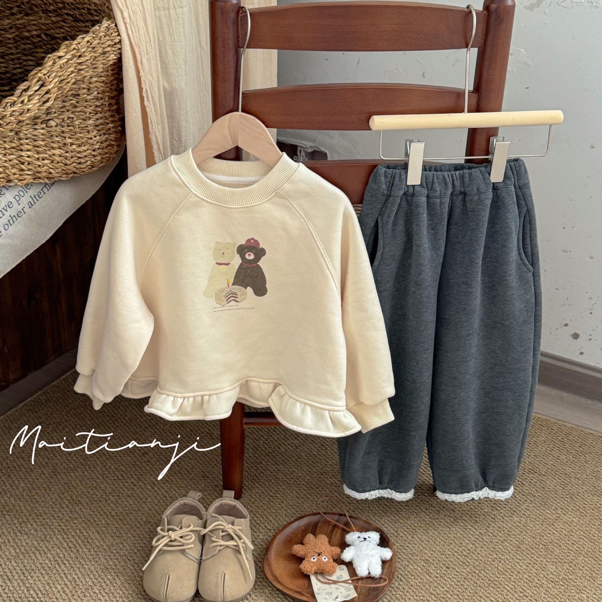 Demi-season children's fleece comfortable trousers for early age