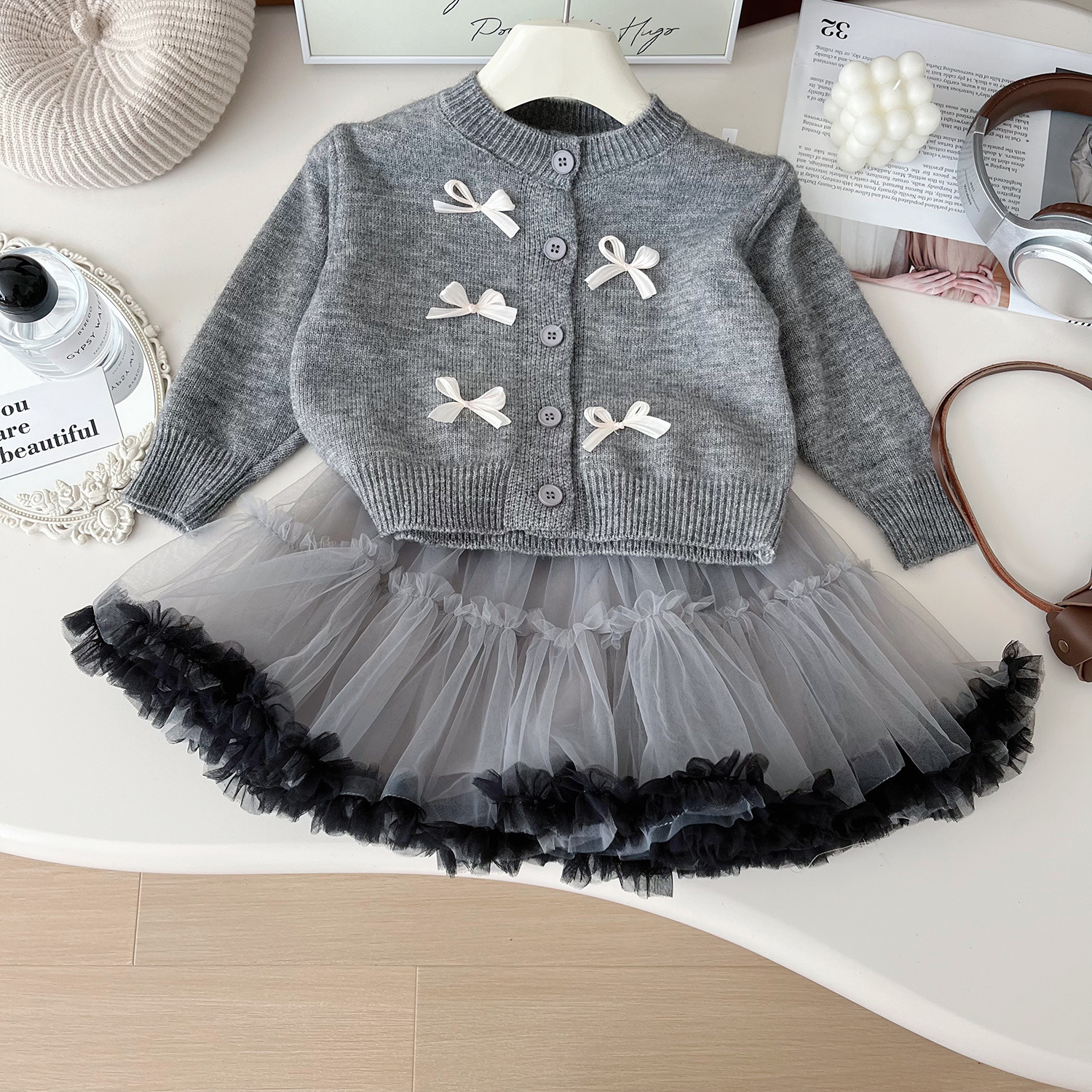 Mädchenpullover 2024 Neuer Herbststil Kinderstrickjacke Mode Mesh Halbrock Set 67509_voghion.com