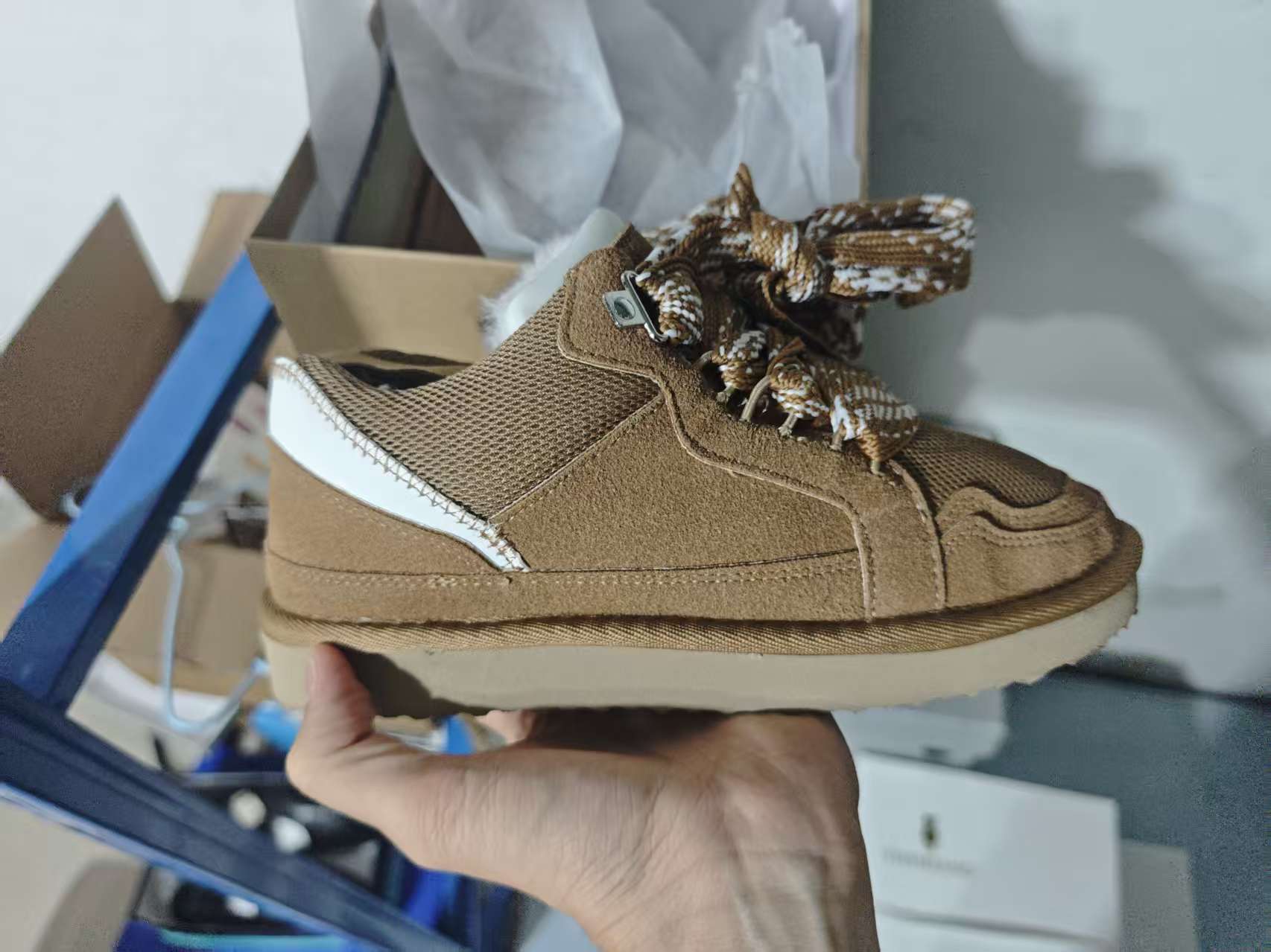 마룬 로우탑