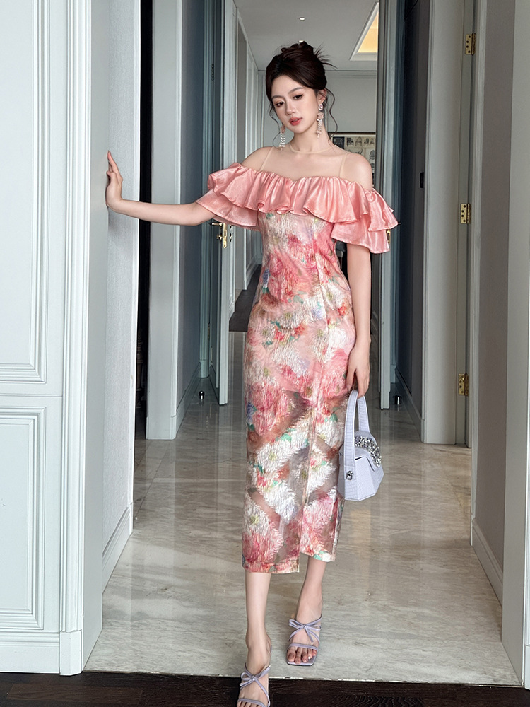 Đầm maxi nữ thiết kế kiểu Pháp trễ vai xếp bèo ôm eo in họa tiết — Màu hồng