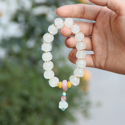 Hangzhou scenic area Mu Shan purple glass bead bracelet for women with good luck, sister-in-law style lotus flower bracelet, Xiaohongshu version
