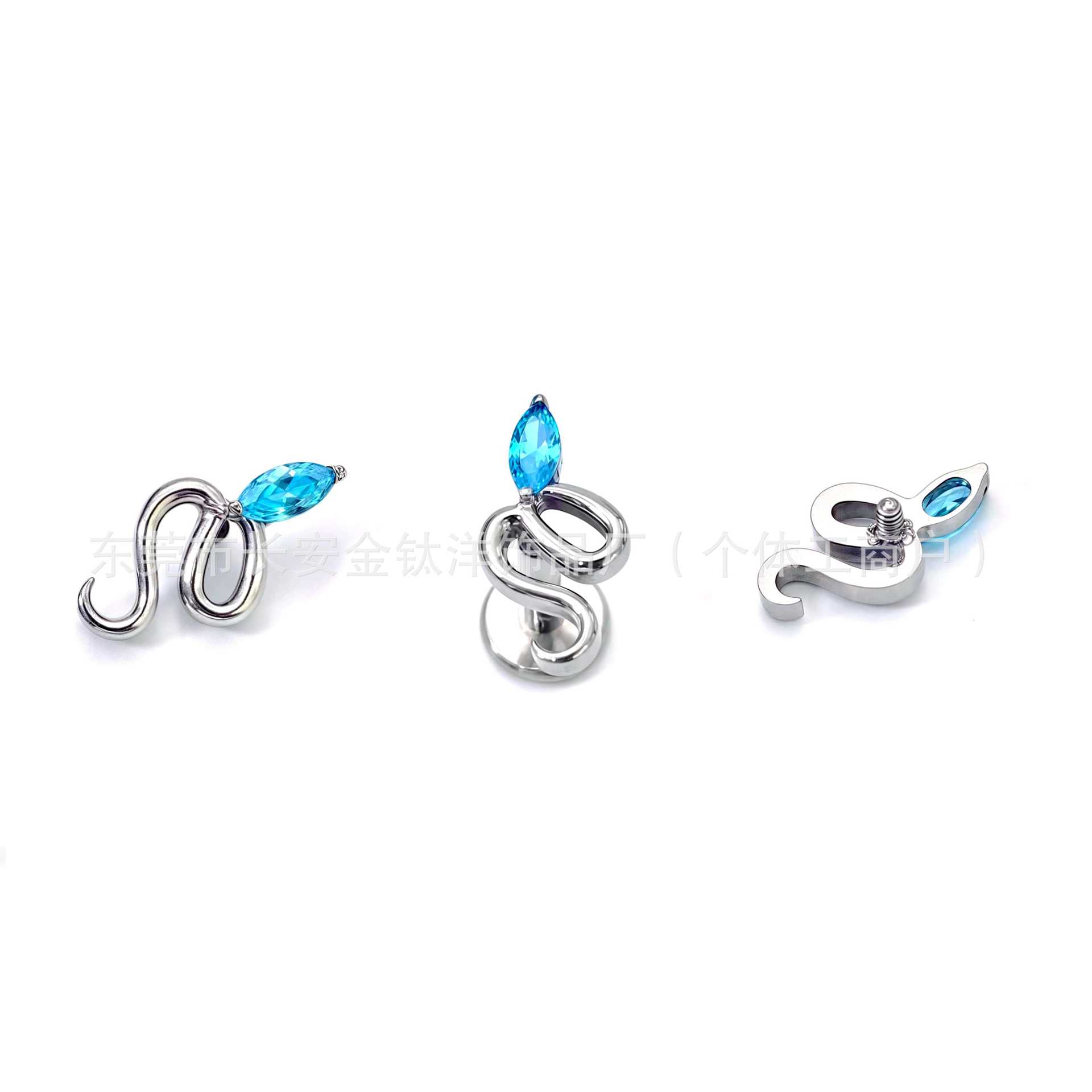 Pointed titanium steel lip stud product view