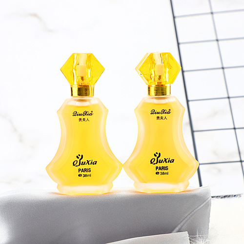 Lady Qiuxia Gui's long-lasting light fragrance internet celebrity niche fresh and elegant floral and fruity fragrance wholesale in Vietnam