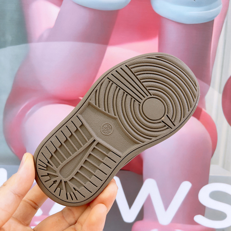 Tavola per bambini taglio basso, scarpe sportive per ragazze nuove autunno e inverno 2023, due suole morbide in cotone,_voghion.com