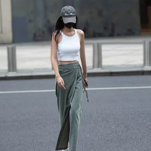 Luna7xi Retro Washed Denim Skirt for Women - Summer 2024 New Arrival High-Waist Slimming Design Sense Skirt with Slits