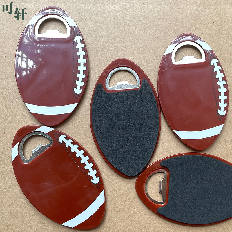 Nuevo abridor de botellas de cerveza de fútbol americano transfronterizo de plástico anti-escaldado EVA posavasos abridor de botellas