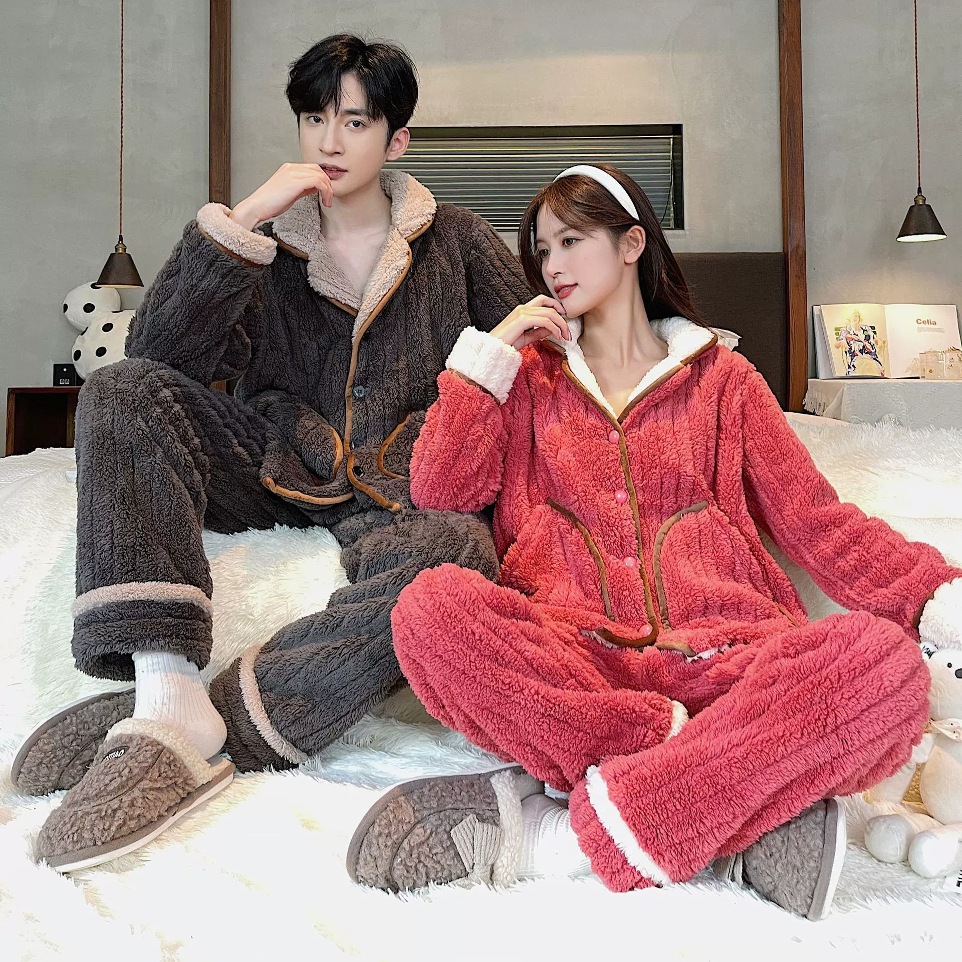 秋冬季珊瑚绒抽条男女加厚网红爆款套装家居服睡衣源头厂家可代发
