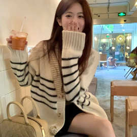 女式秋外贸新款针织衫V领纽扣开衫秋季小香风韩范外搭毛衣女士