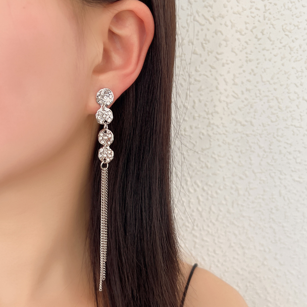 日韩跨境创意时尚流行简约个性设计长款合金镶钻流苏耳饰