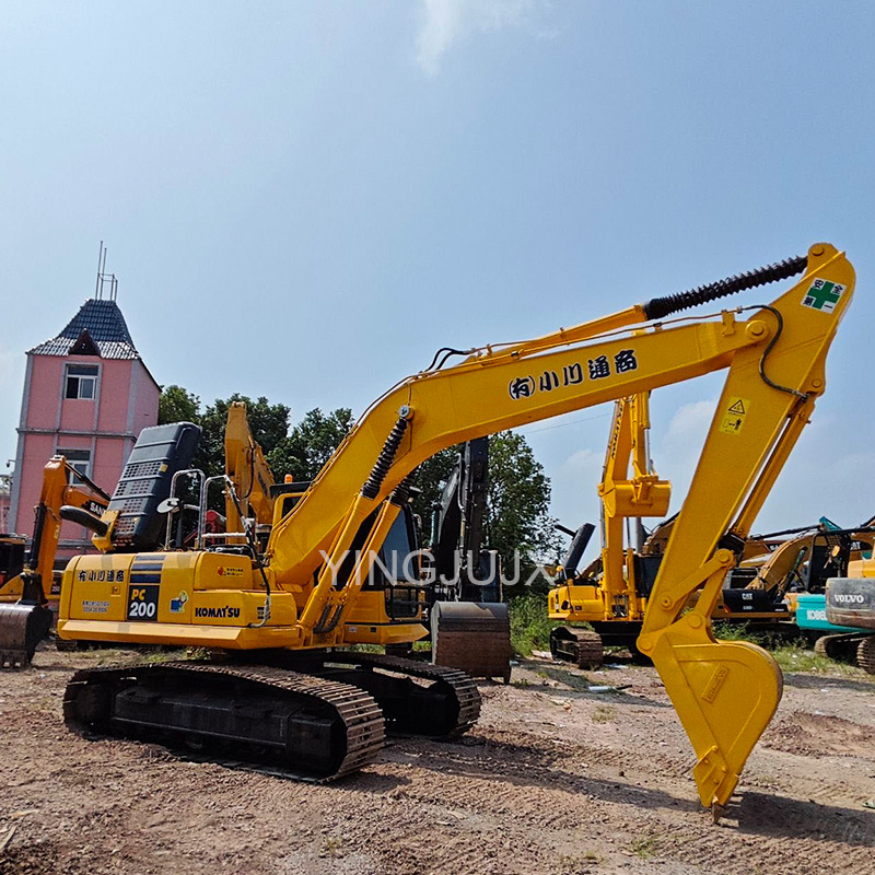 Komatsu PC200220240 Excavadora 20 toneladas 22 toneladas 24 toneladas Excavadora de segunda mano mediana y grande image 4