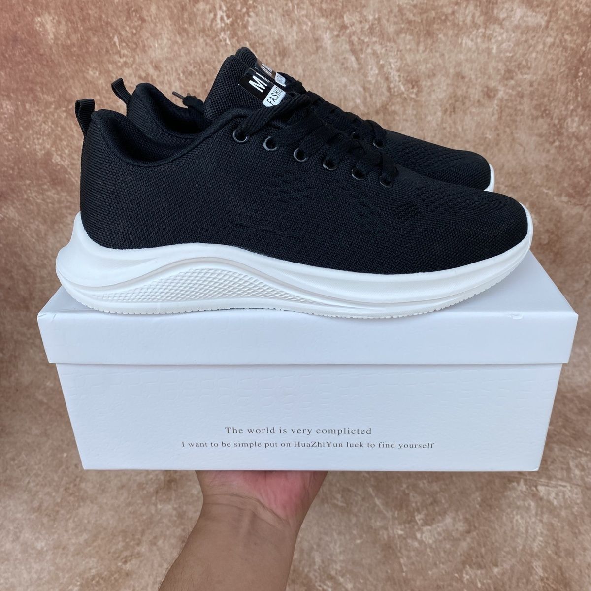 ShoeVault Scarpe da corsa casual versatili leggere da uomo in mesh antiscivolo traspiranti resistenti all'usura, fonte di vendita diretta_voghion.com