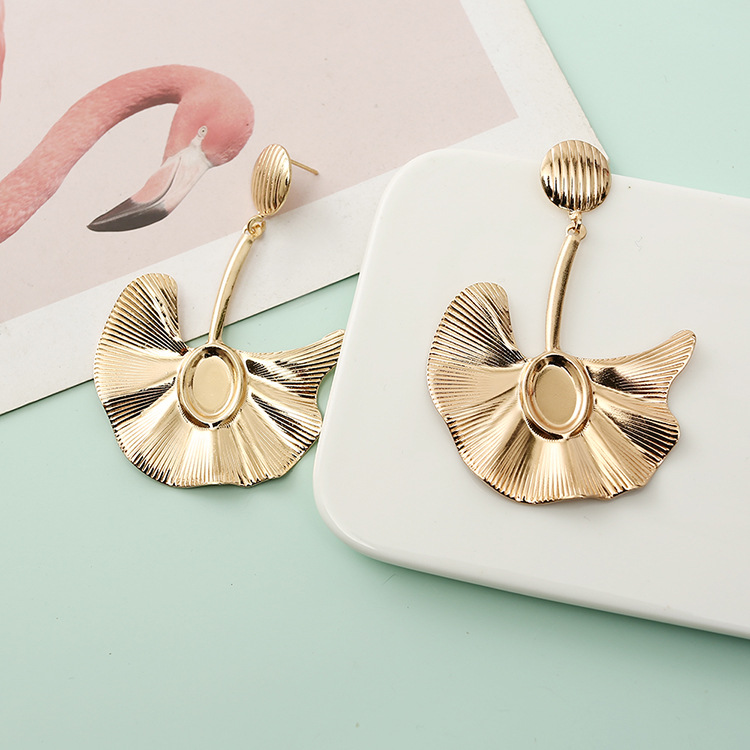 Fashion Ginkgo Leaf Alloy Earrings Wholesale display picture 3