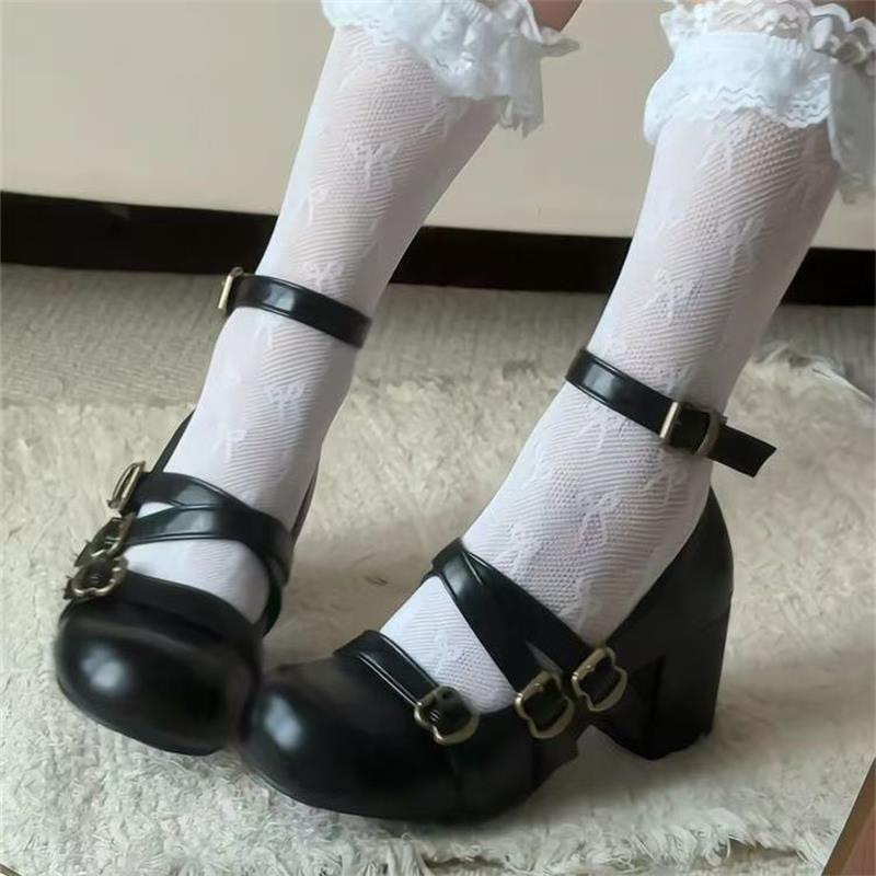 Retro negro francés tacones gruesos zapatos de una sola mujer 2026 nueva primavera con falda universal aumento de altura zapatos mary-zhen