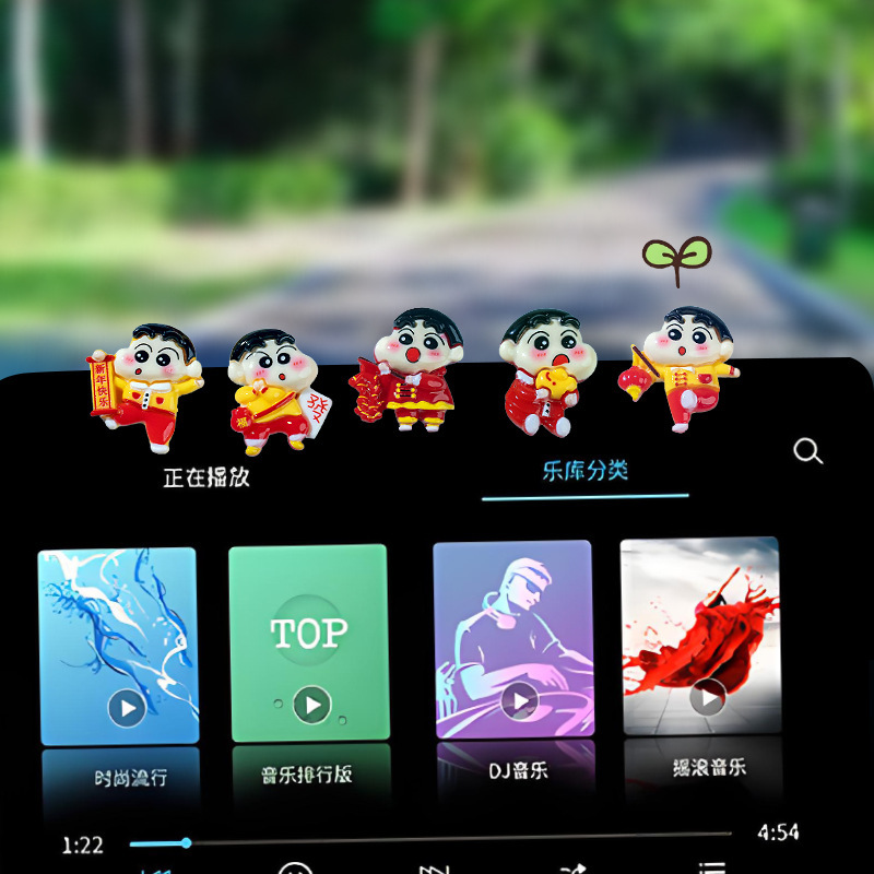 Nuevos adornos de coche súper lindos Año nuevo pequeño nuevo pequeño automóvil de dibujos animados consola central de navegación decoraciones de la pantalla sacudiendo la cabeza