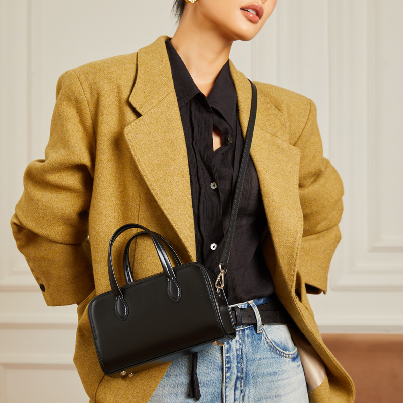 Pillow Bag Women's Crossbody Bag Genuine Leather Boston Bag 2026 New Arrival Niche Luxury Commuter Handbag - Thumbnail 2
