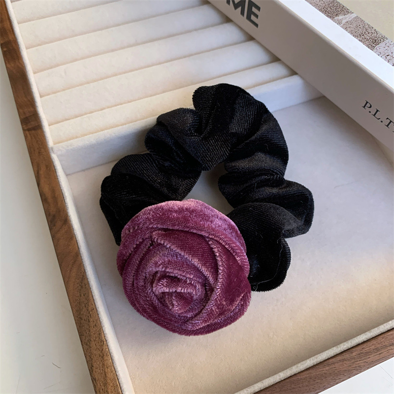 Women's Elegant Retro Romantic Rose Cloth Hair Tie display picture 12