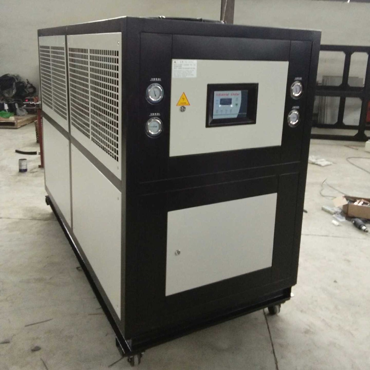 湖南长沙冷水机密封式风冷冷水机5  25度可设操作简单一键开机