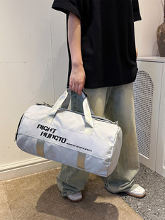 Capacious travel bag for men and women, sports bag wet and dry separation, luggage storage system for training for swimming 2