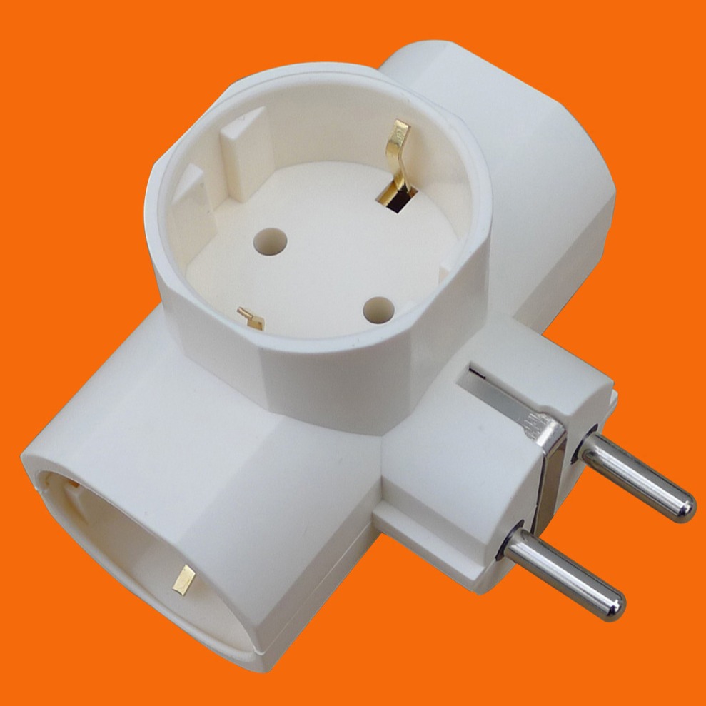 供应一转三　带接地　德式转换插头（P7033）