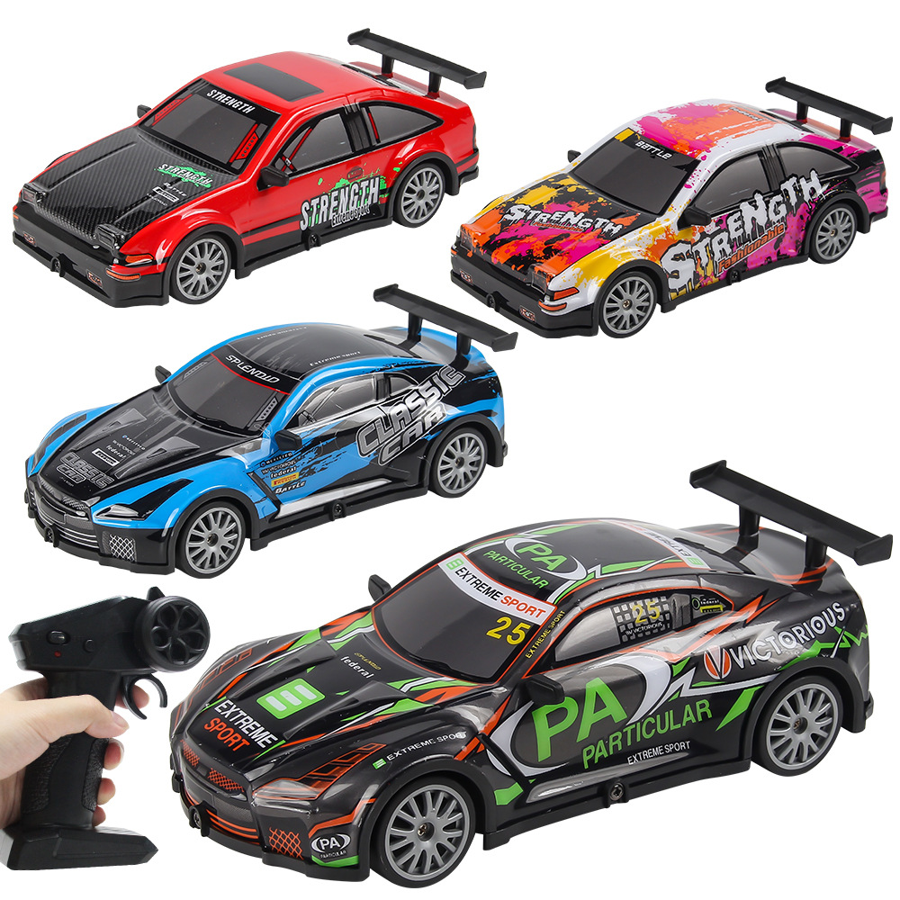 Niños eléctricos 2.4G control remoto único cargador de automóviles inalámbrico de alta velocidad control remoto de automóviles luces de deriva juguetes de carreras de 4WD