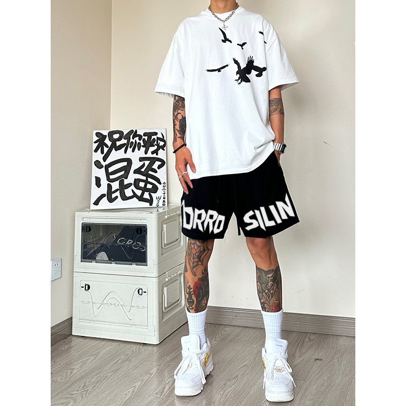 Todo-fósforo casual americano calle retro tendencia casual pantalones de cinco puntos para hombres pantalones cortos de pierna ancha pesados sueltos de verano para hombres