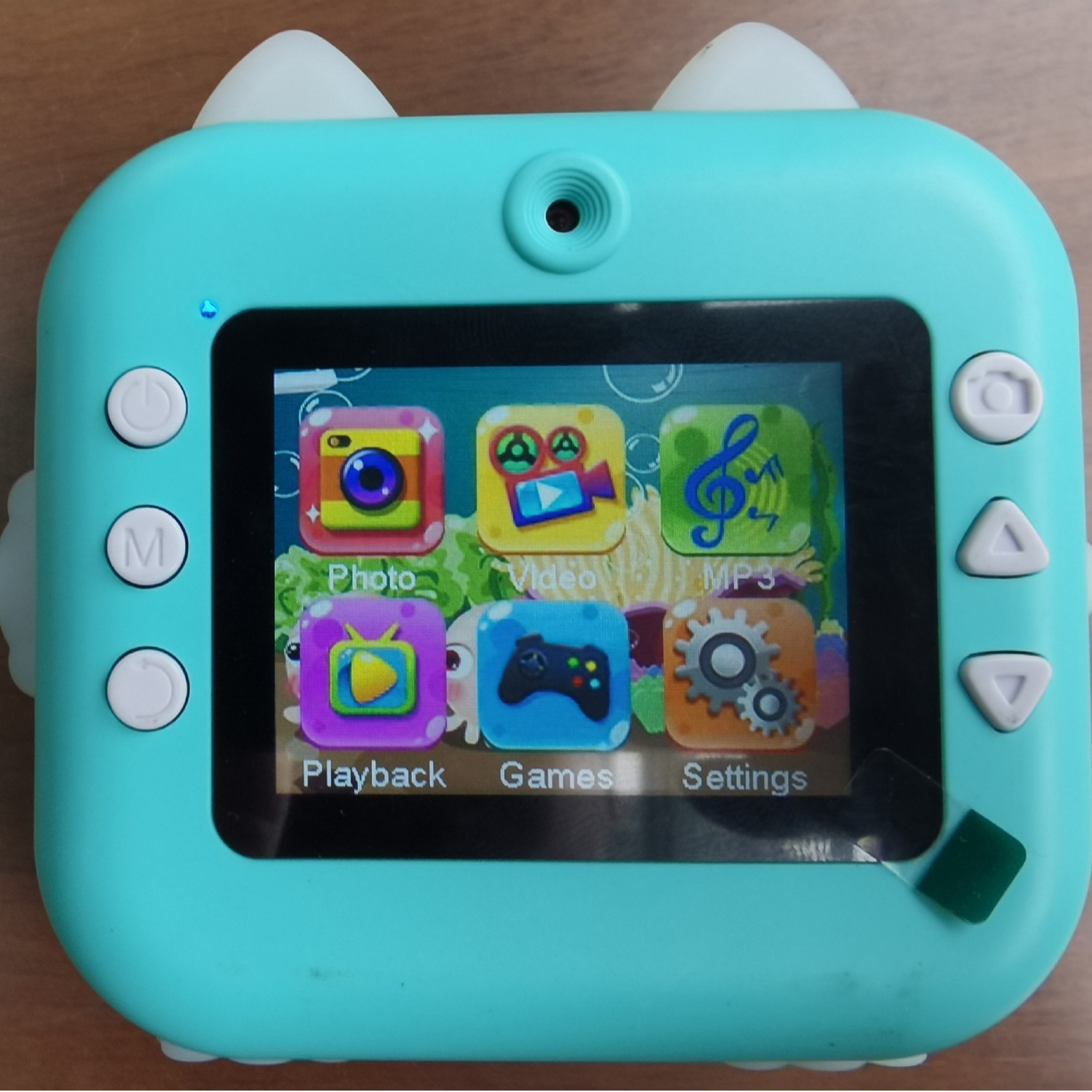 X2子供カメラは高精細ミニプリントカメラで撮影できます。