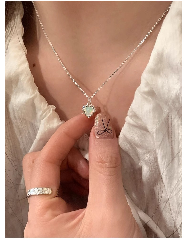 1g Weight 925 Sterling Silver Pendant Material Pendant Necklace Classification 925 sterling silver Chain Material cable chain Chain Type 925 Sterling Silver Cable Chain Heart Shape Pendant Necklace