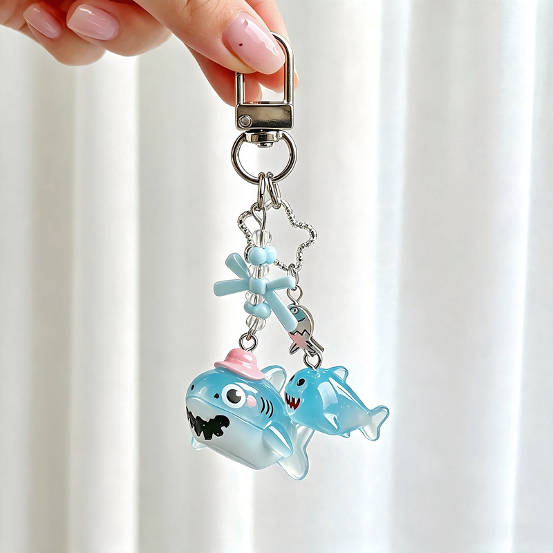 Cute glow-in-the-dark shark cartoon blue ocean animal beaded phone chain girly keychain bag pendant Cute glow-in-the-dark shark cartoon blue ocean animal beaded phone chain girly keychain bag pendant