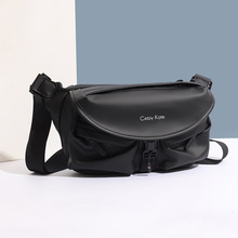 新款多功能单肩斜挎胸包腰包运动背包男邮差包潮男工装骑行胸前包