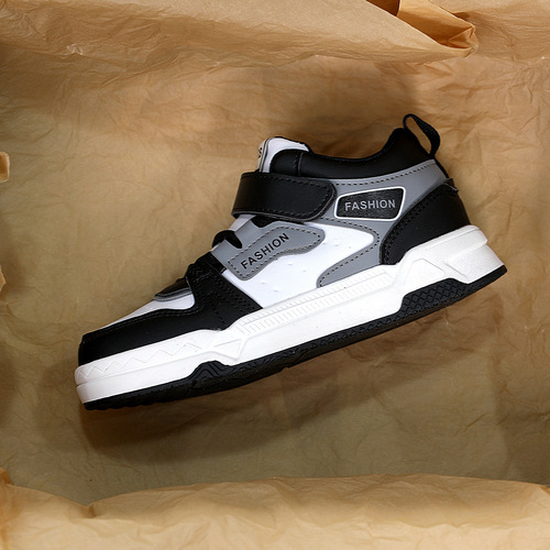Boys' shoes for 6-12 years old, new children's board shoes, lightweight and comfortable sports shoes, boys' student versatile casual shoes