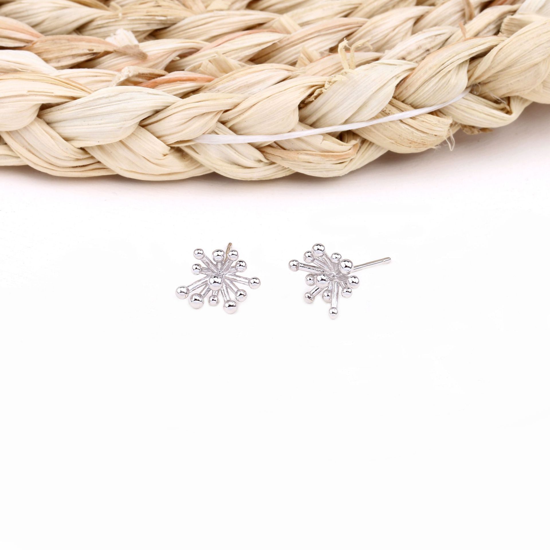 1 Pair Simple Style Flower Sterling Silver Plating White Gold Plated Gold Plated Ear Studs display picture 6