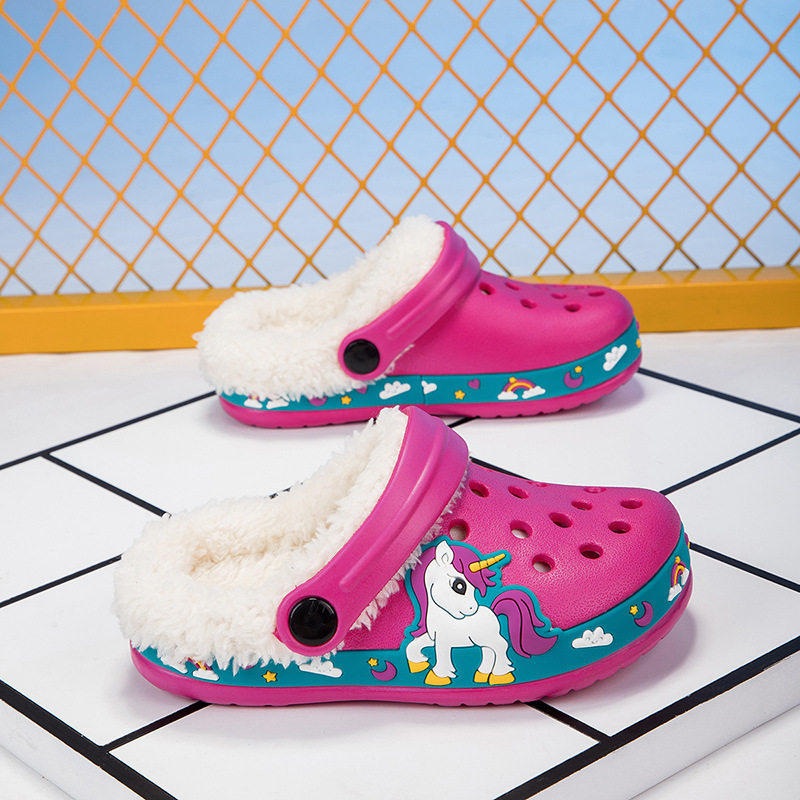 Giày clog trẻ em lót lông tháo rời họa tiết hoạt hình — —6 màu hồng, —6 màu đen, —6 xanh dương
