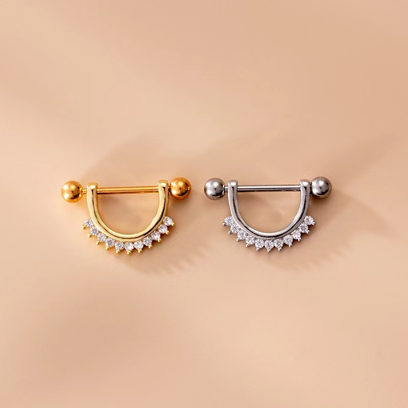 Silver pointed spike labret stud material detail