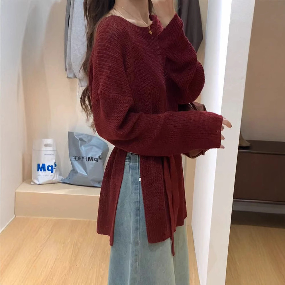 Retro burgundy autumn knitted sweater
