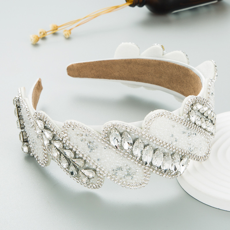 Fashion New Inlay Rhinestone Baroque Headdress Retro Geometric Wide Edge Headband Hair Accessories display picture 2