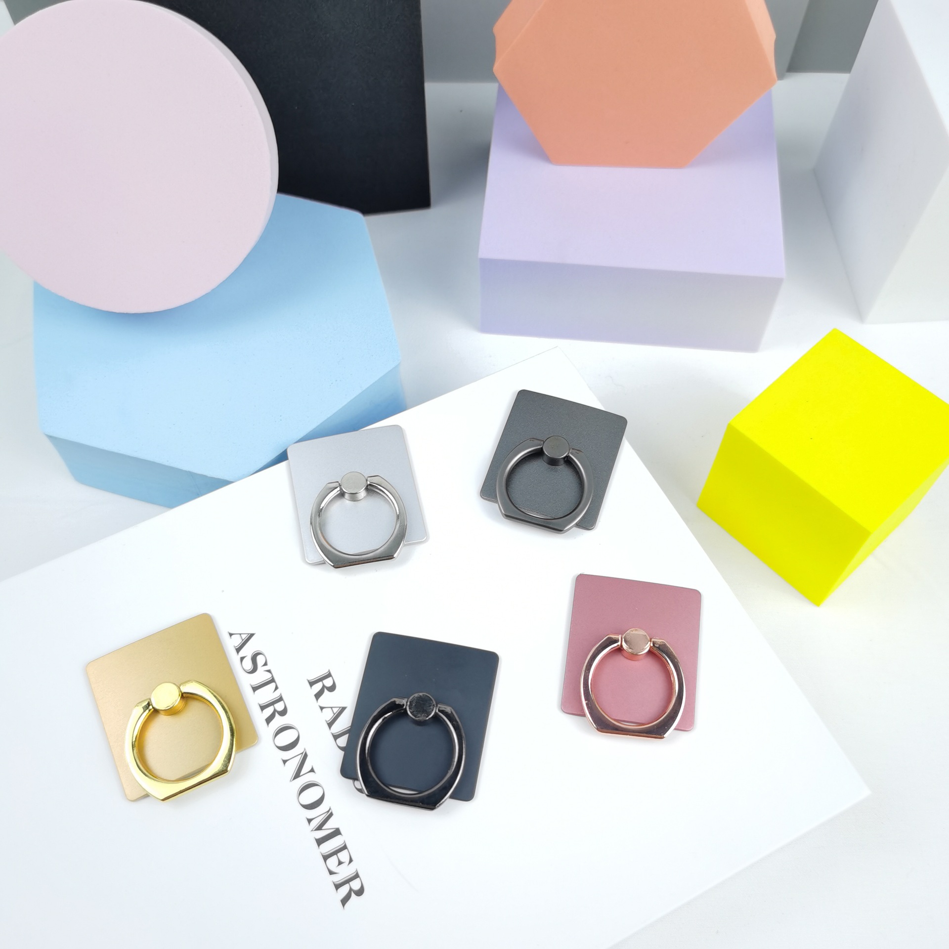 2022 creativo a todo color de metal de un solo color soporte de teléfono móvil anillo de galvanoplastia hebilla plegable soporte de anillo de teléfono móvil