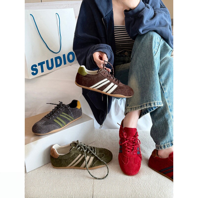 2026 New Model German Training Shoes with Color-Blocking, Versatile Lace-Up Design, Niche Style, Comfortable Running Shoes for Commuting and Casual Wear 2026 New Model German Training Shoes with Color-Blocking, Versatile Lace-Up Design, Niche Style, Comfortable Running Shoes for Commuting and Casual Wear